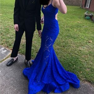 Blue beautiful prom/ball dress